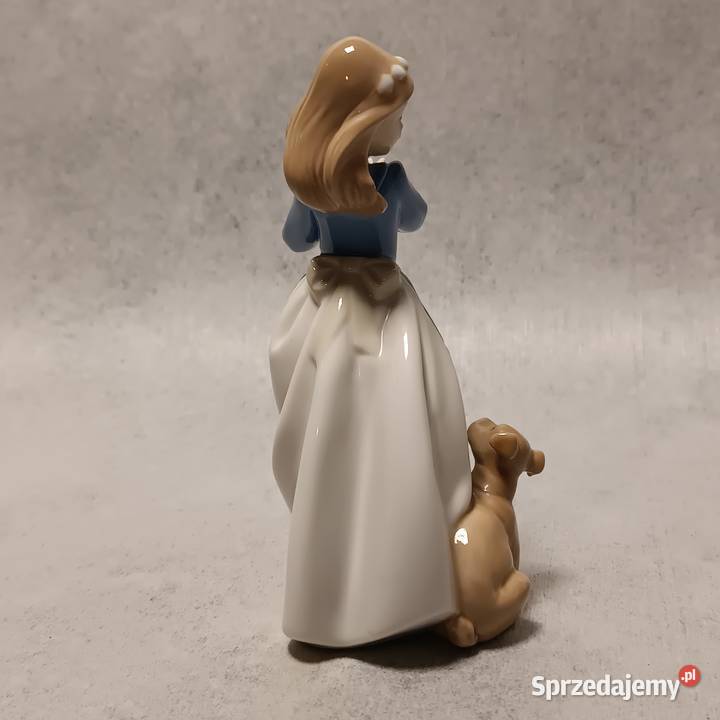 LLADRO seria Nao 1045 Dziewczynka z pieskiem sprzedam