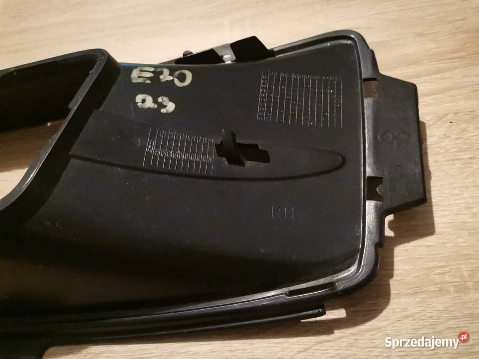 BMW X5 E70 PRAWA KRATKA ZDERZAKA PRZÓD Zderzaki Międzychód