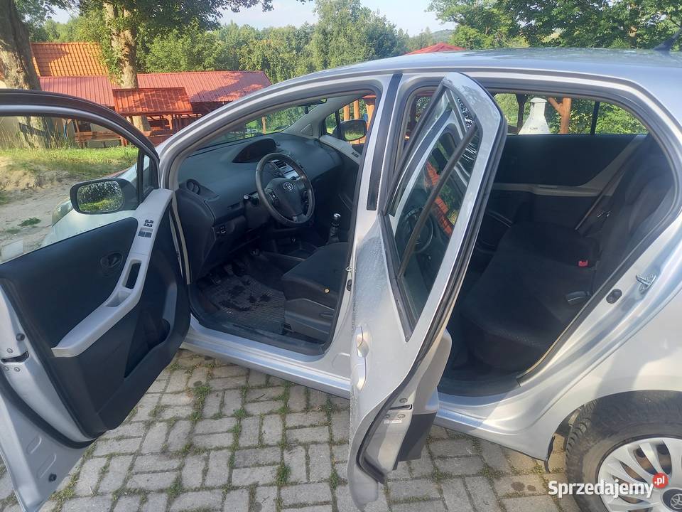 Toyota yaris 13 polski salon Gryfów Śląski