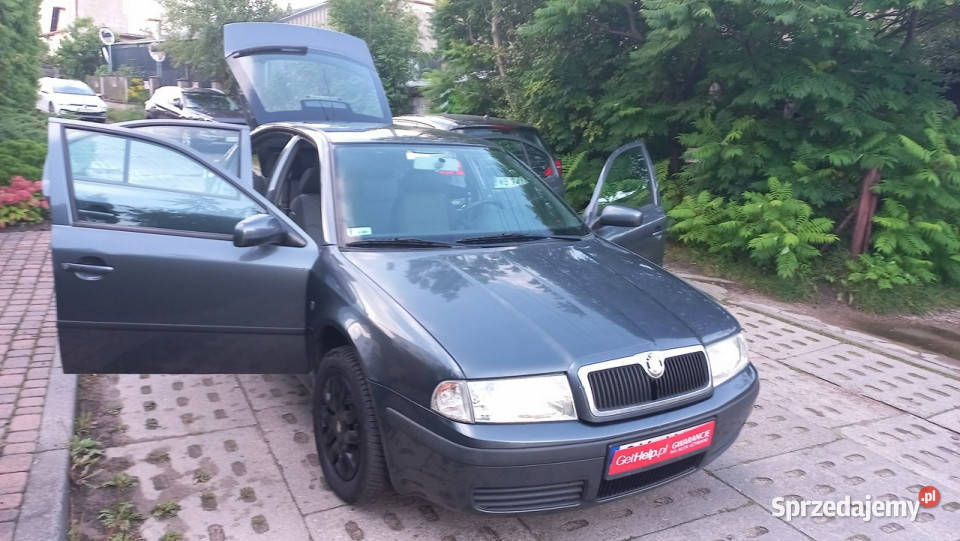 koda Octavia Salon 16 MPI 102 Klima Tour 1 właść serwisowany w ASO