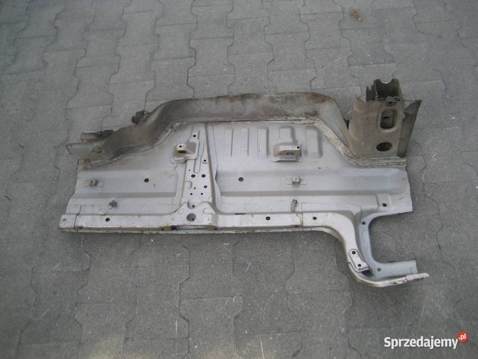 subaru legacy 9194R sedan pas tylny osobowe Rakoniewice