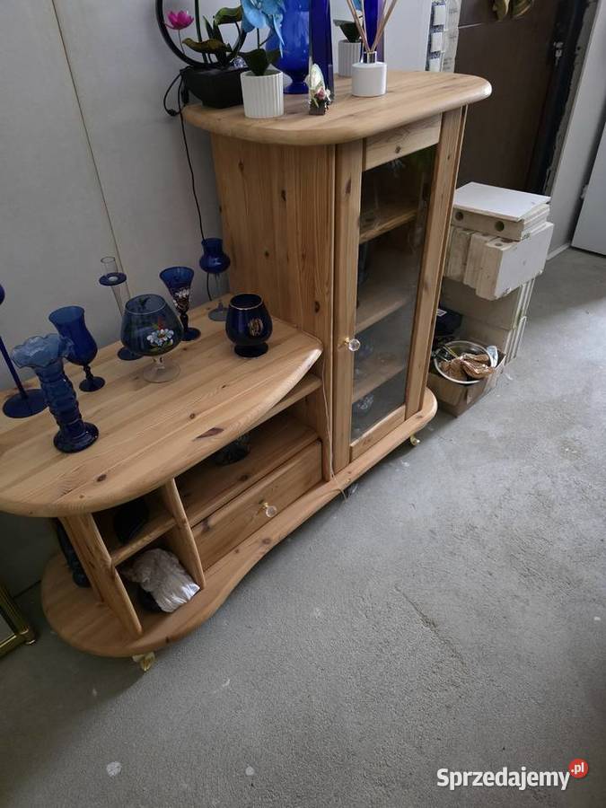 Sosnowy stolik rtv