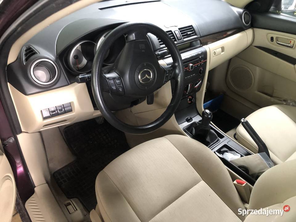 Mazda 3 SEDAN USA 20 16V 150 BLPG 3