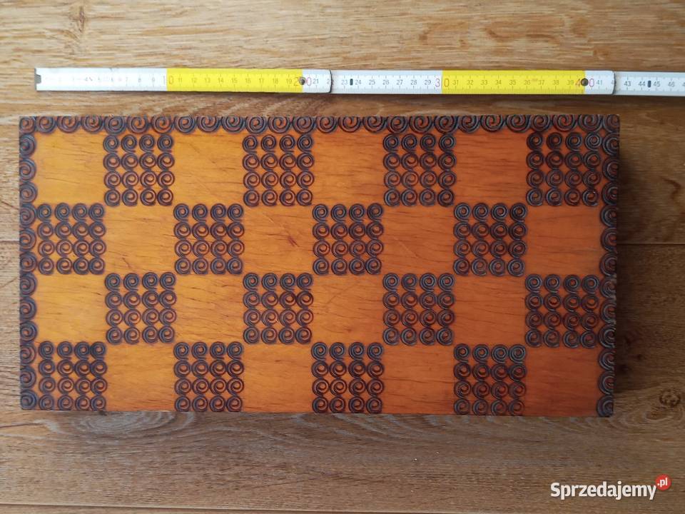 Szachownica drewniana z PRL Szczecinek