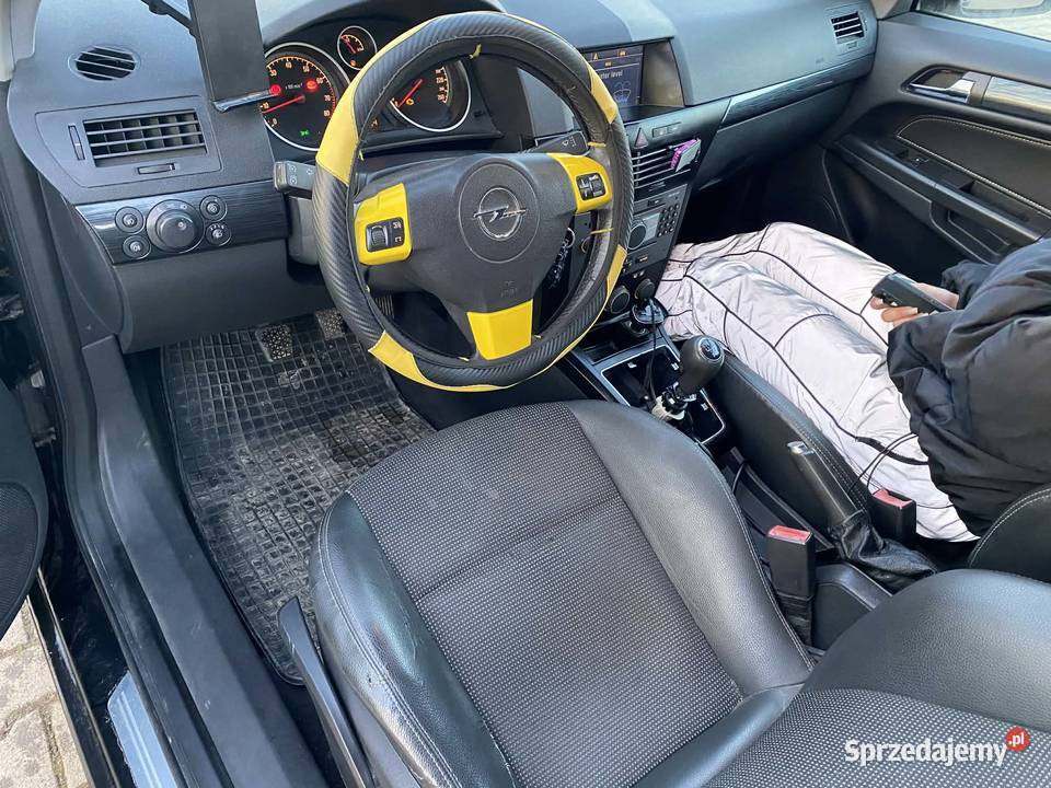 Opel Astra GTC 20 Turbo Benzyna Lutcza