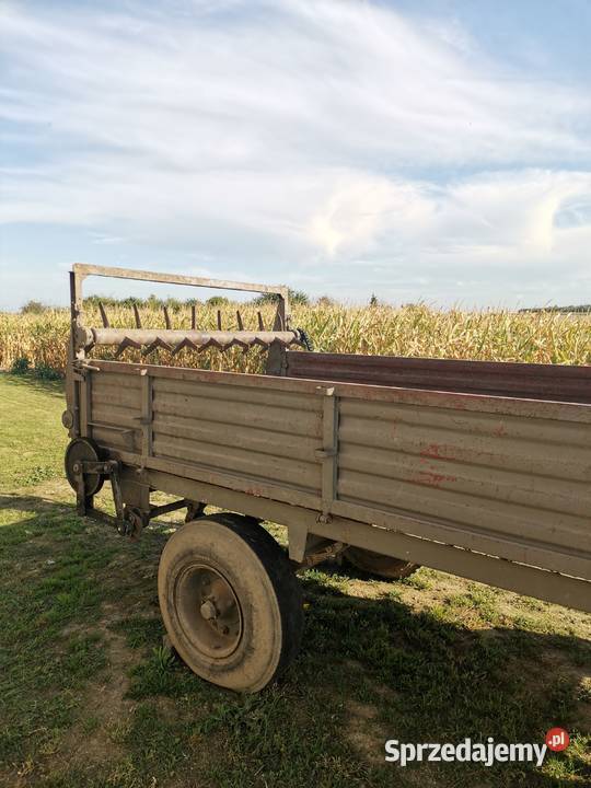 RozrzutnikGnojarka nieuszkodzony