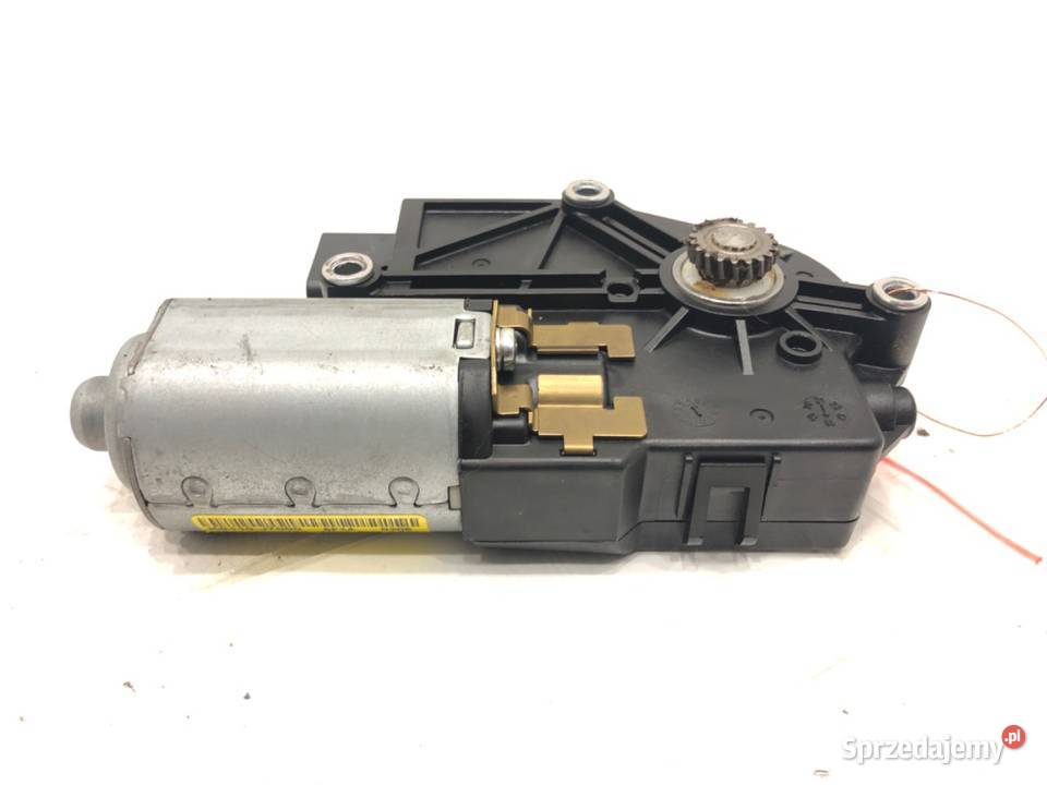 SILNICZEK SZYBERDACHU KIA CEED K8110J7000 osobowe sprzedam