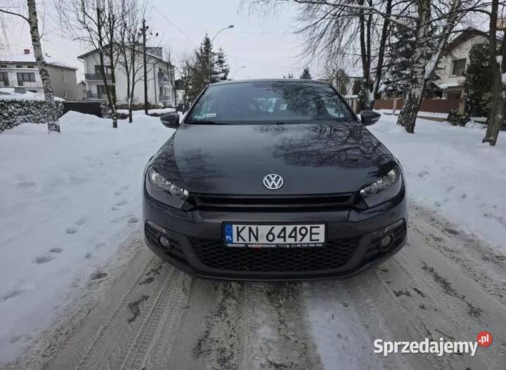 Piekny Volkswagen Scirocco 14 TSI 160 światła LED łódzkie Besiekiery