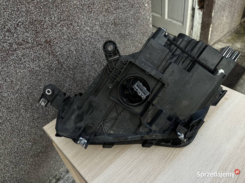 Seat Ateca Lampa Prawy Przód Cała 576941032B pomorskie Chojnice