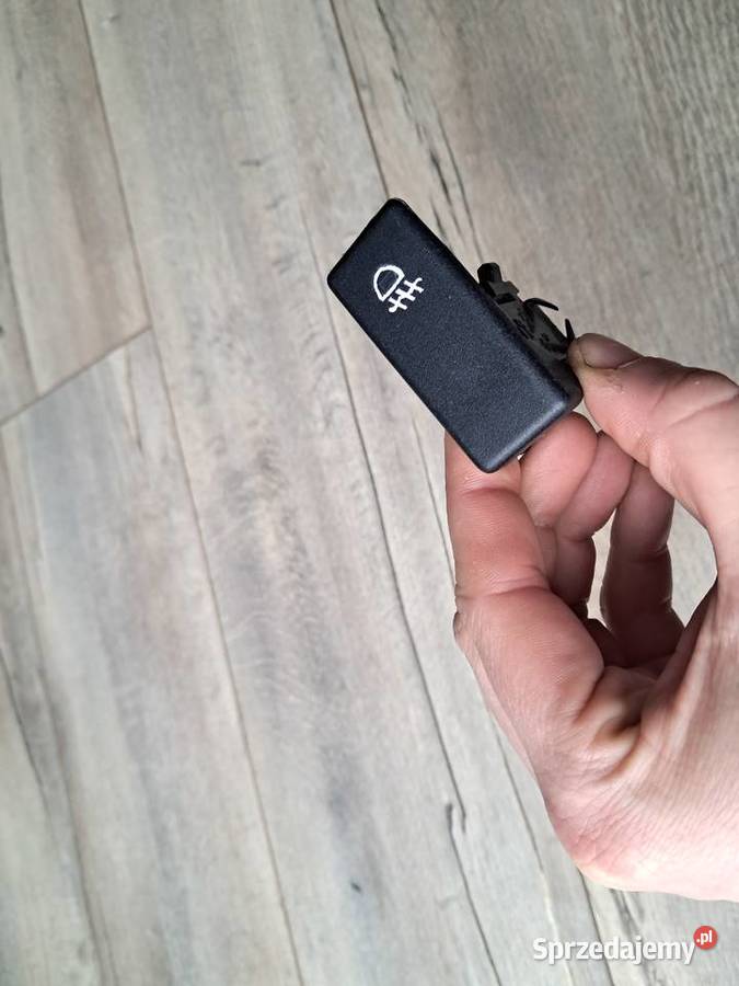 Przełącznik przeciwmgielne przednie 126p FL