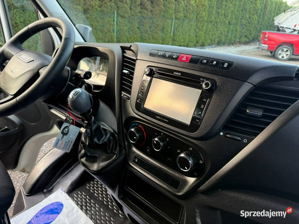Iveco Daily 35C18 Kiper Wywrot Stan BD 30 Hpi biały sprzedam