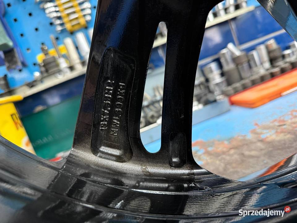 Felga aluminiowa MG HS 10949788 75 18 Średnica 18"