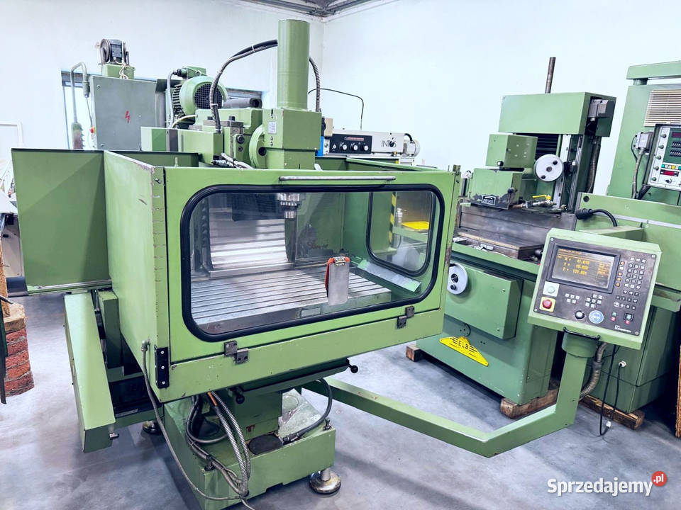 Frezarka uniwersalna AVIA FNF 40C stan Zabór