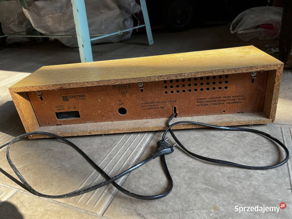 Kultowy odbiornik radiowy UNITRA Diora Beskid mazowieckie sprzedam
