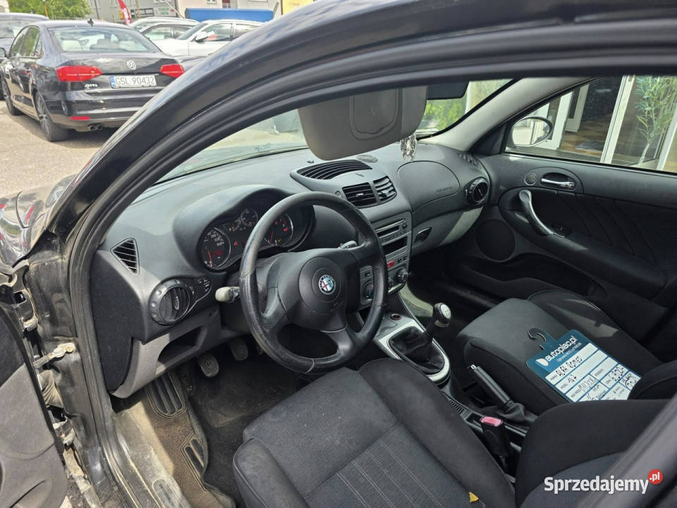 Alfa Romeo 147 16 Benzyna 105 Klimatyzacja immobilizer Słupsk sprzedam