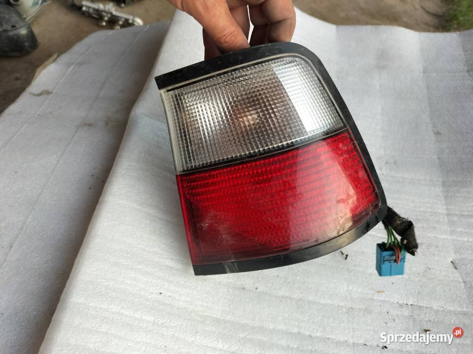 CITROEN XANTIA LAMPA TYŁ TYLNA PRAWA