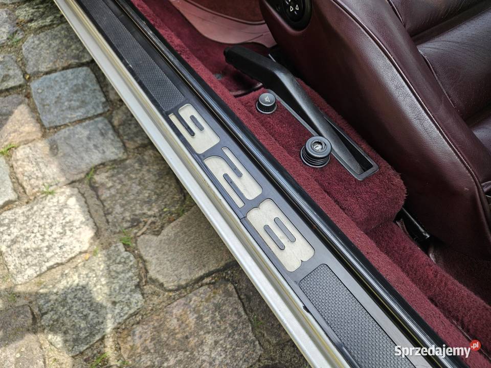 Porsche 928 S 1986 ikona sportowej elegancji i benzyna