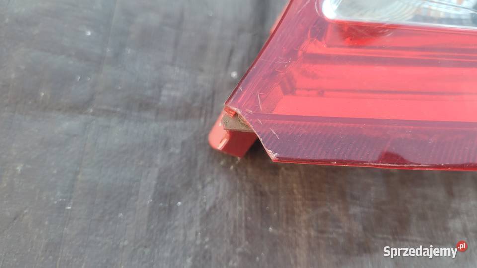 FORD FIESTA MK7 LAMPA PRAWA TYLNA TYŁ 8A6113404A osobowe śląskie Ruda Śląska