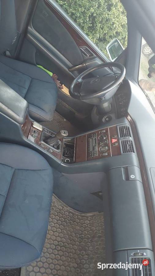 Mercedes Klasa e w210 Sedan / Limuzyna Tyniec nad Ślęzą