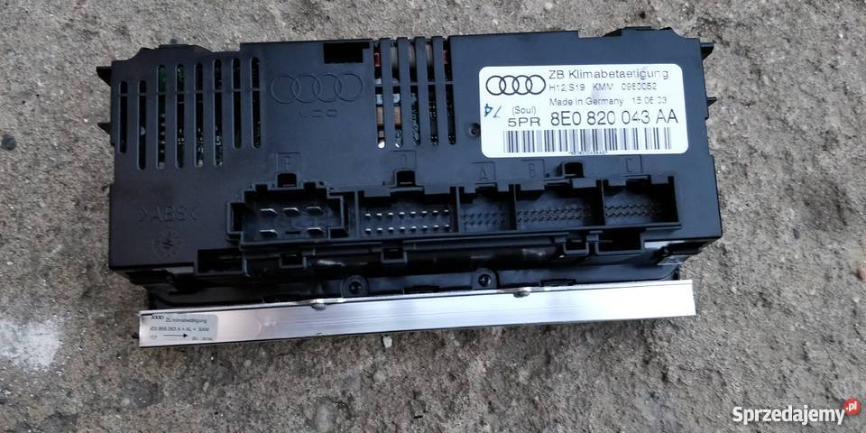 Panel klimatronik 2DIN Audi A4 B6 Wąsosz