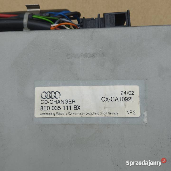 Zmieniarka płyt CD audi a4b6 8e0035111BX