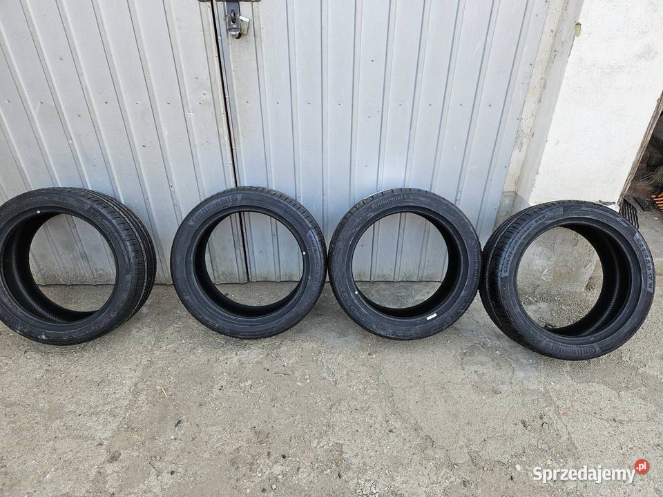 Opony letnie Continental 22545R17