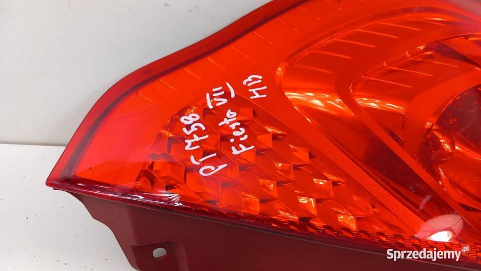 FORD FIESTA MK7 VII LAMPA TYŁ PRAWA Światła stop Zbierkowo sprzedam