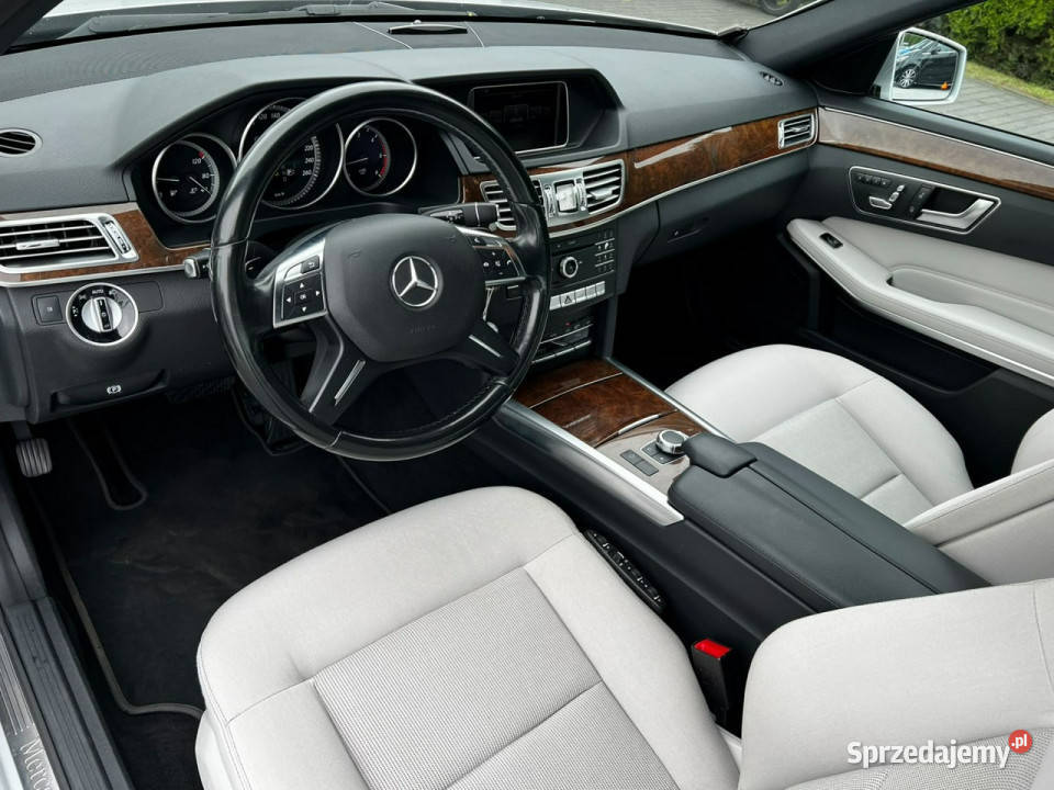 Mercedes E 250 E 250d BlueTec 4MATIC Kamery 360 204KM