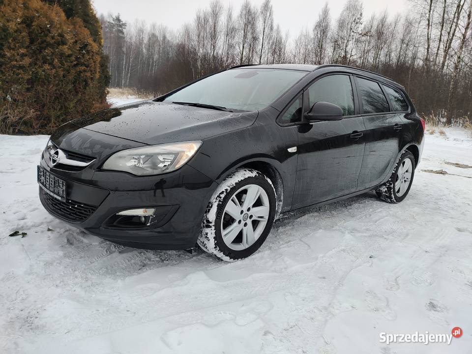 Opel Astra 2014 r nieuszkodzony Smyków