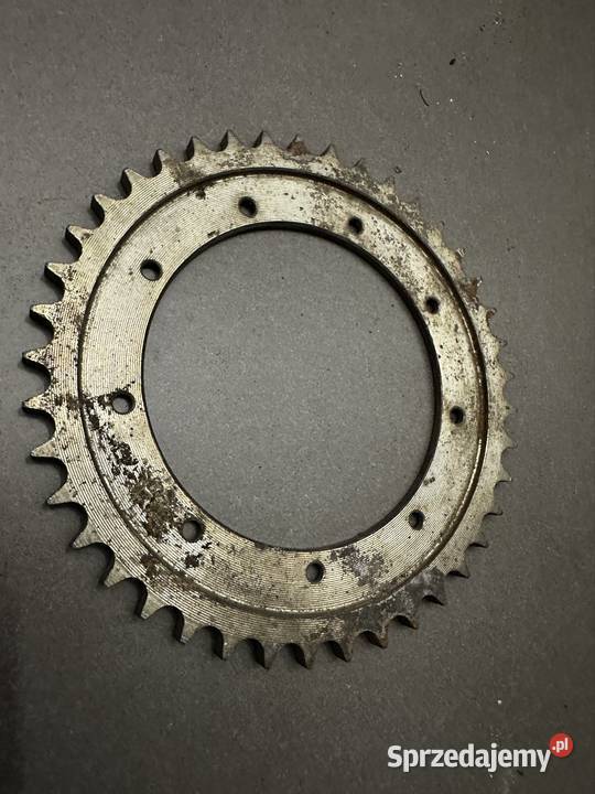 Nowa tylna zębatka WSK 175 oryginał z PRL
