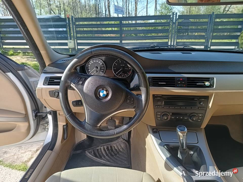 BMW E90 320i gaz lpg srebrny Kraków sprzedam