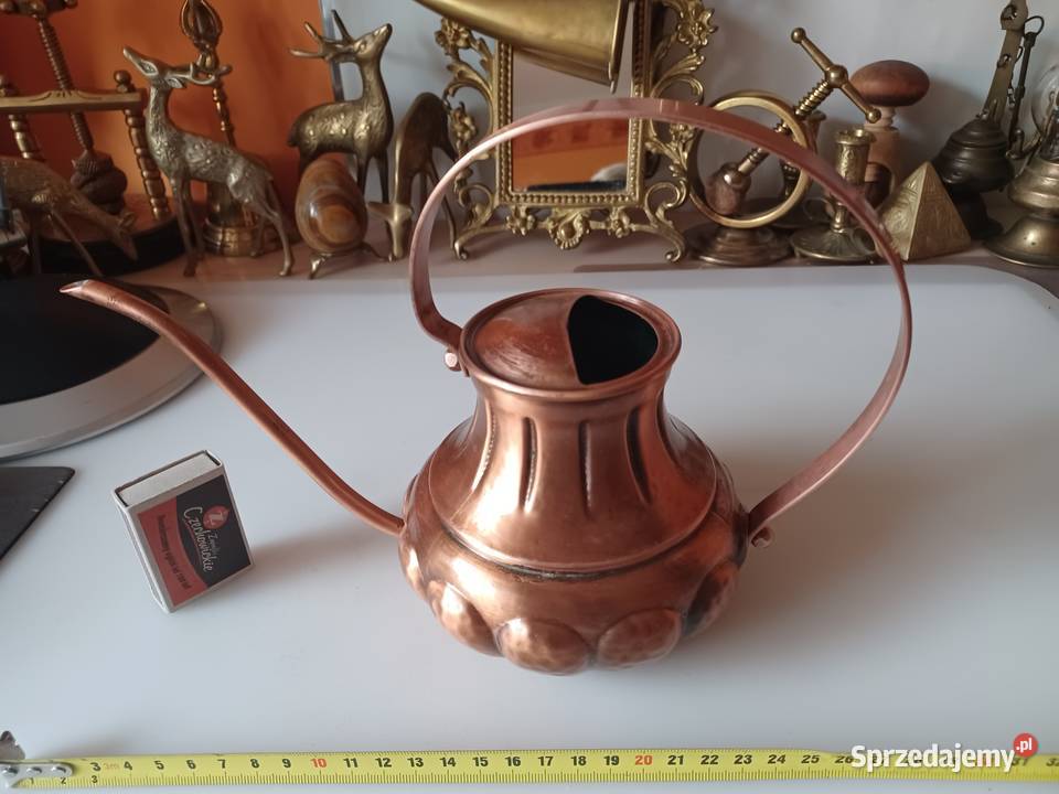Piękna konewka miedziana