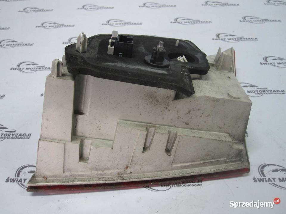 PEUGEOT 508 I SW 11r lampa lewa tył 9686780580