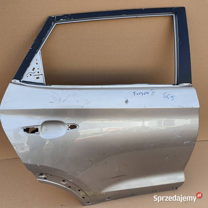 HYUNDAI TUCSON II DRZWI PRAWY TYŁ PRAWE Karoseria Trzciel sprzedam