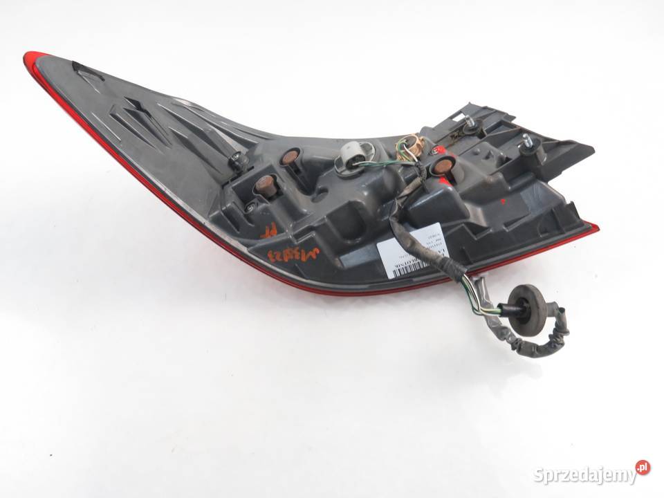 LAMPA PRAWA TYLNA INFINITI M Q70 małopolskie