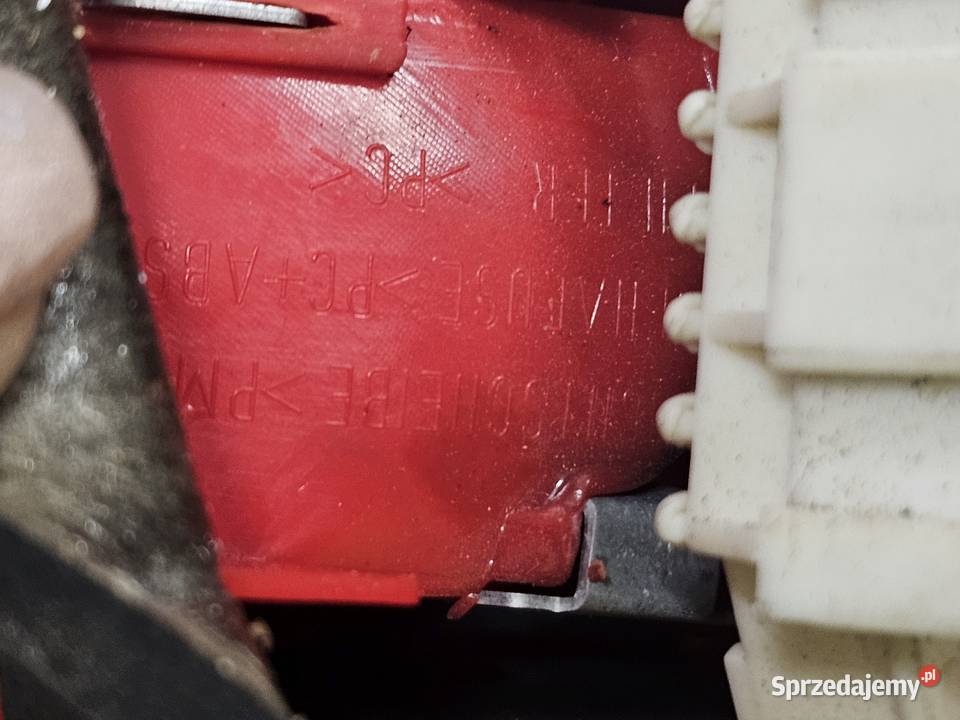 BMW E91 LIFT 11r lampa prawy tył 7160062 Kielce sprzedam