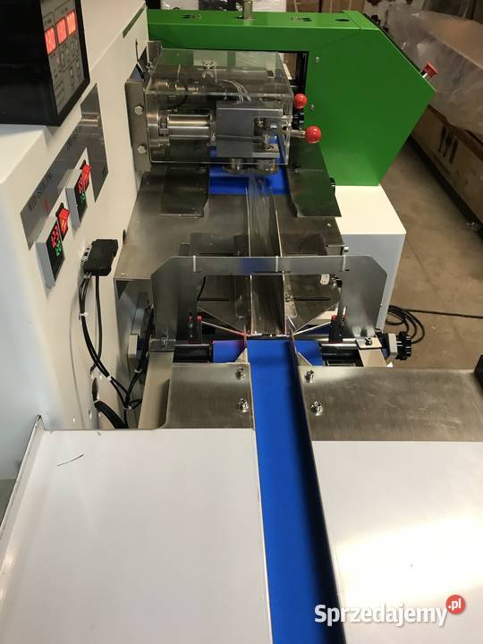 MASZYNA PAKUJĄCA 3 SERWO DOLNY PODAJNIK