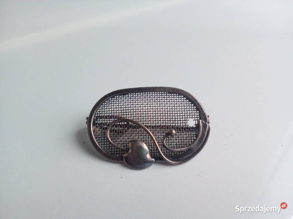 3 używane broszki Mielno