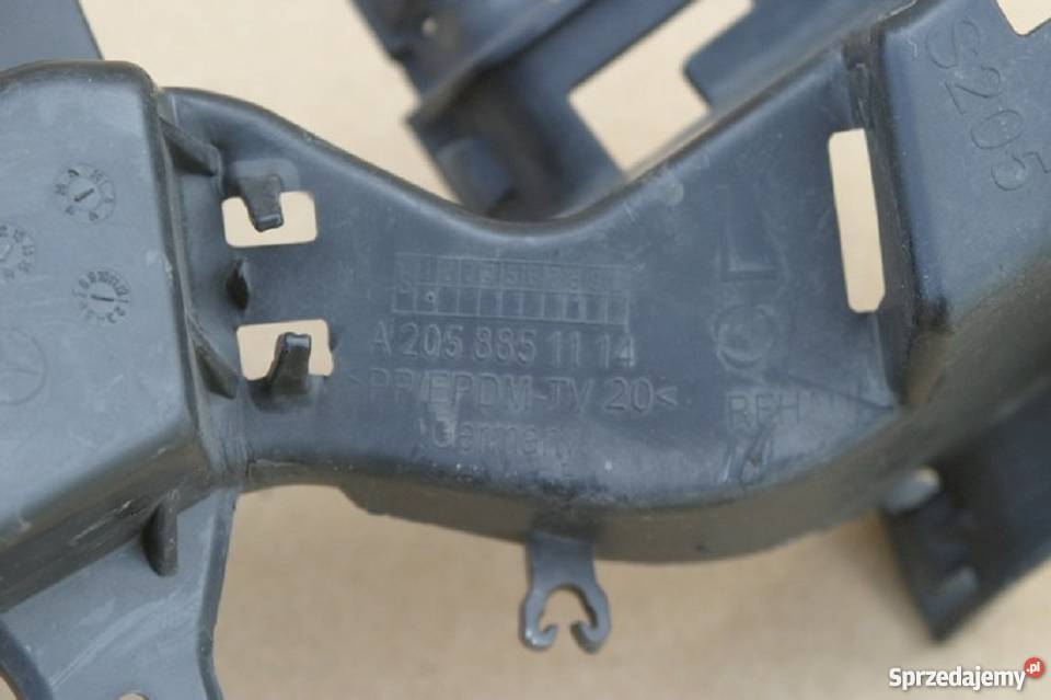 MERCEDES C KLASA WSPORNIK UCHWYT LEWY 2058851114 Karoseria Bieleń