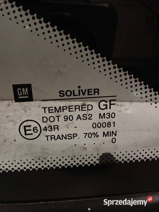 Szyba Trójkątna Lewa Tylna Opel Vectra 95 sprzedam