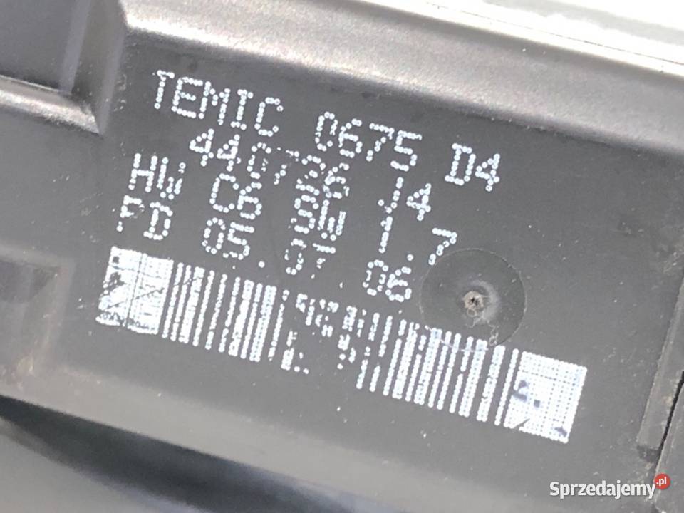 PODNOŚNIK SZYBY PRAWY PRZÓD RENAULT SCNIC II podkarpackie