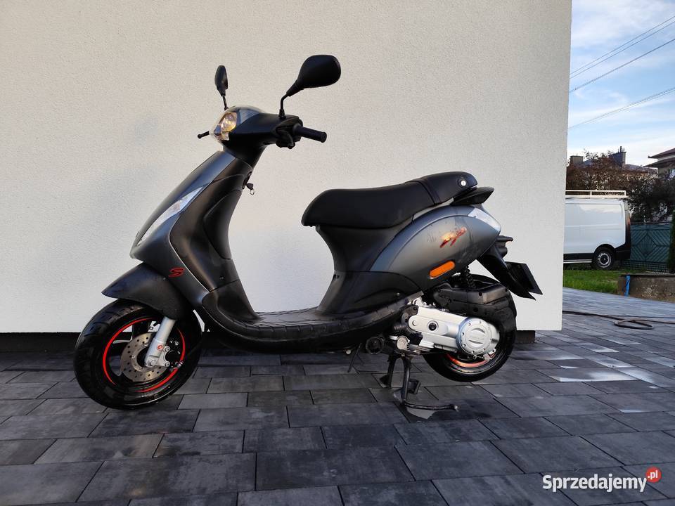 Skuter PIAGGIO ZIP 50 4T 2023 R 100 Sprawny Piaggio Pilzno sprzedam