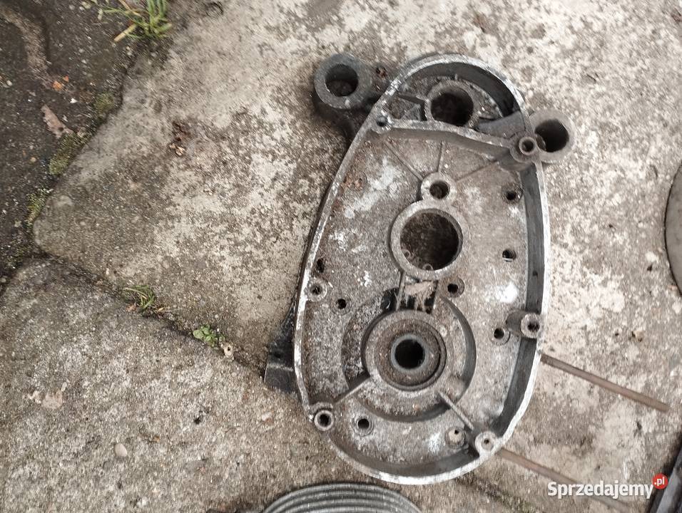 KOMAR ZZR S38 CZĘŚCI CYLINDER POKRYWA DEKIEL