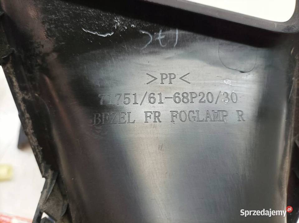 KRATKA ZDERZAKA LEWY PRAWY PRZÓD KPL Suzuki