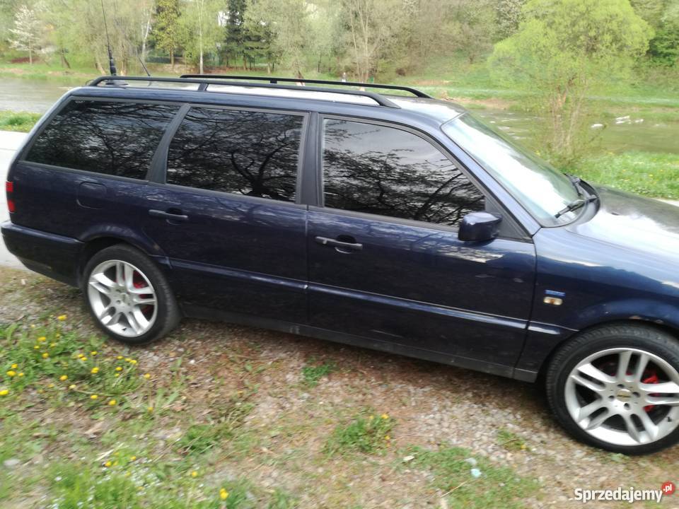 Passat b4 19tdi super stan welurowa tapicerka Zagórz