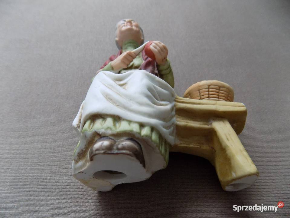 FIGURKA BABCI Żabno