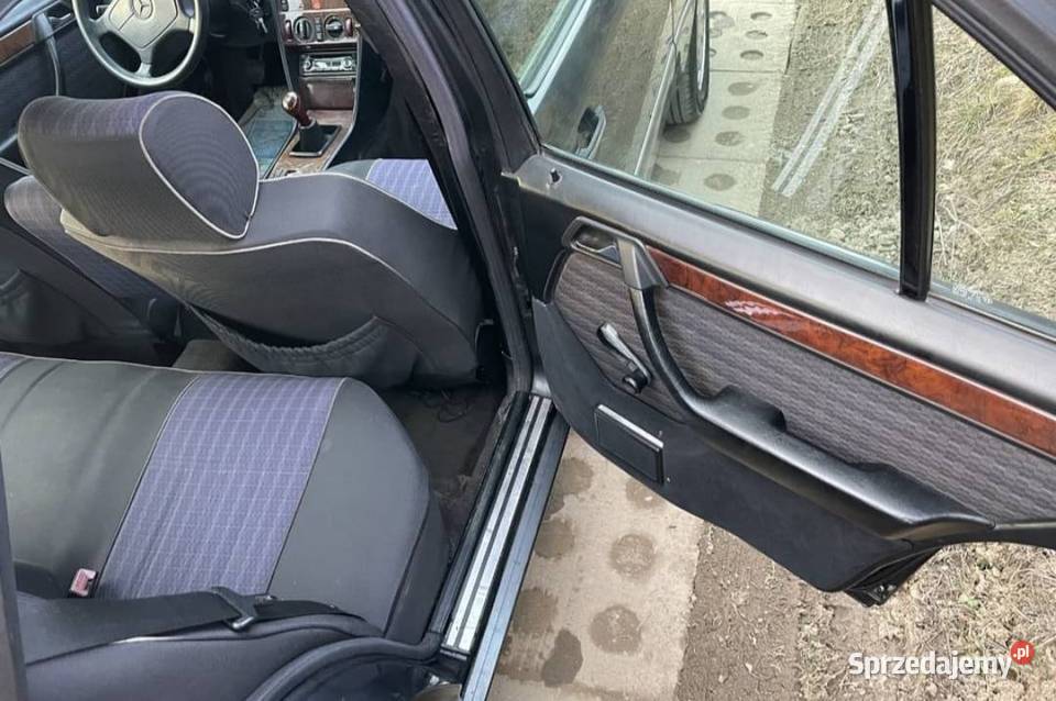 Marcedes 124 Sedan / Limuzyna