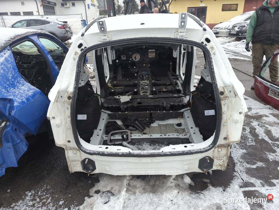 KAROSERIA ĆWIARTKA BŁOTNIK PRÓG DACH PODŁUŻNICA