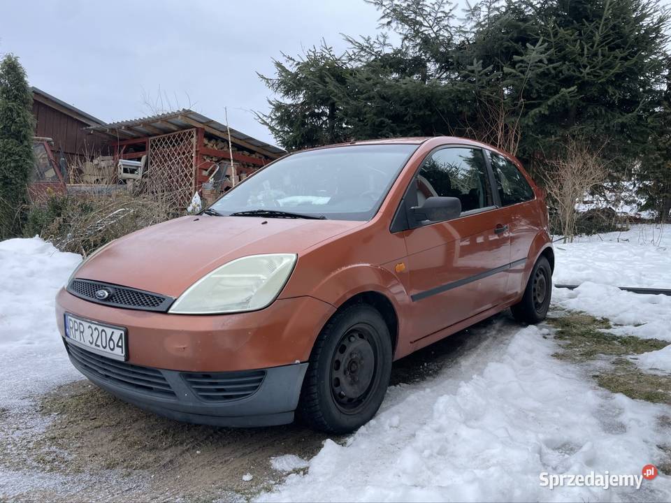Ford Fiesta MK6 125 benzyna klimatyzacja pomarańczowy Fiesta Nienadowa sprzedam