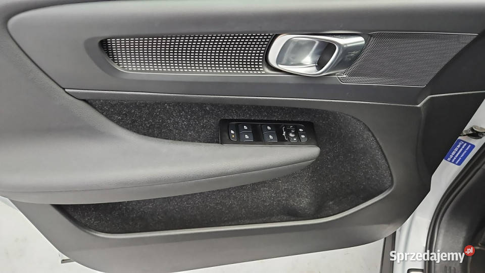 Volvo XC 40 15 T5 PlugIn Hybrid RDesign Z czujnik parkowania Warszawa